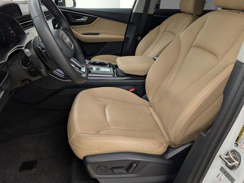 2022 Audi Q7 55 Prestige