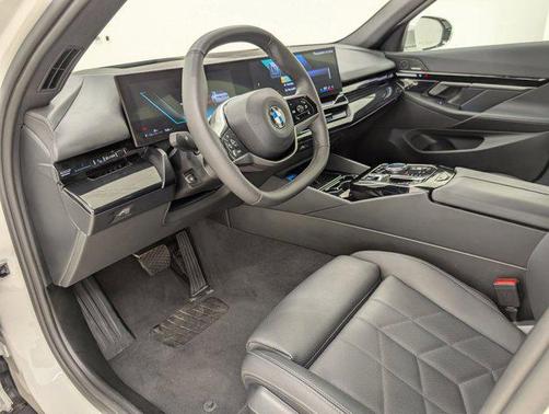 2024 BMW 530 i