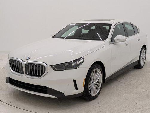 2024 BMW 530 i