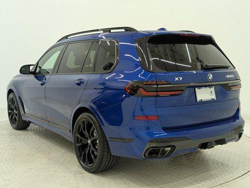 2026 BMW X7 M60i