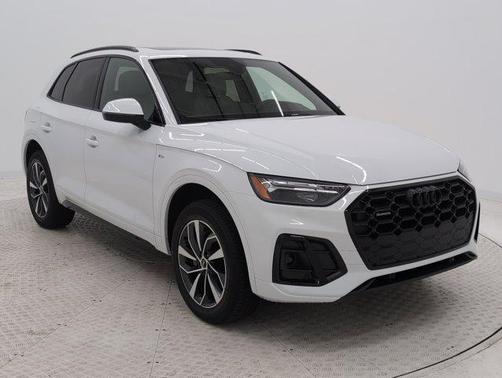 2024 Audi Q5 45 S line Premium