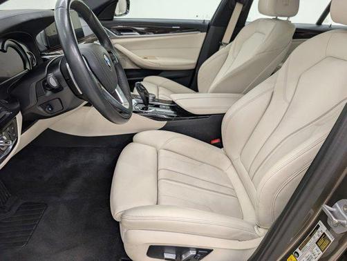 2018 BMW 530 530i