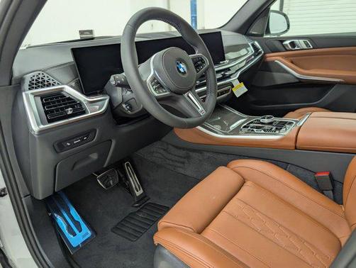 2026 BMW X5 M60i