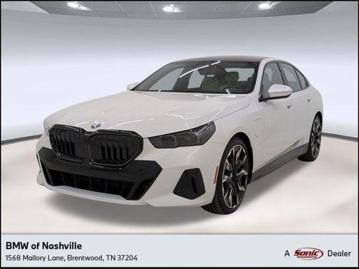 2026 BMW 550e xDrive