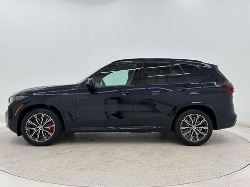 Carbon Black Metallic 2026 BMW X5 PHEV xDrive50e