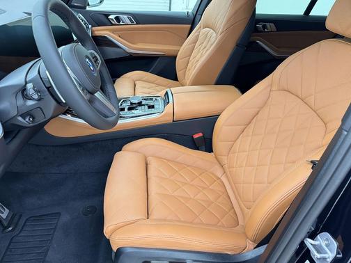 Carbon Black Metallic 2026 BMW X5 PHEV xDrive50e