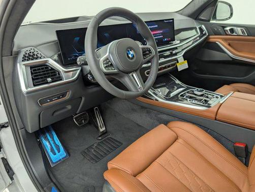 2026 BMW X7 M60i