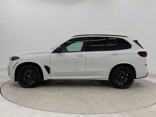 Alpine White 2026 BMW X5 M60i