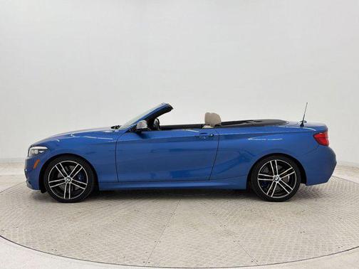 Estoril Blue Metallic 2018 BMW M240 i
