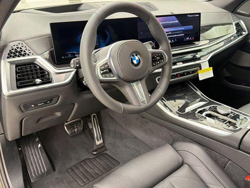 Manhattan Green Metallic 2026 BMW X5 xDrive40i