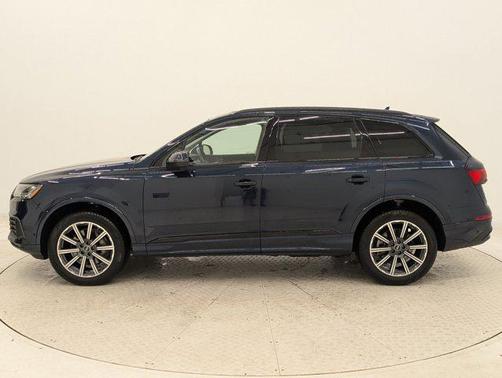 2024 Audi Q7 45 Premium Plus