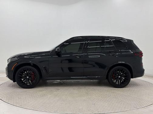 Black Sapphire Metallic 2024 BMW X5 xDrive40i