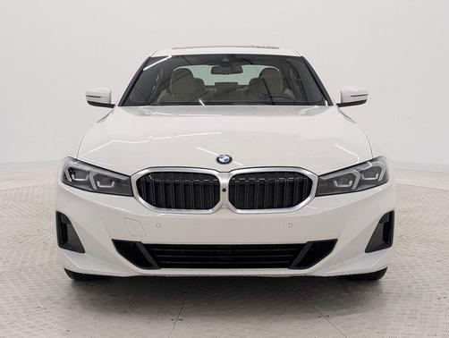 Alpine White 2025 BMW 330 330i