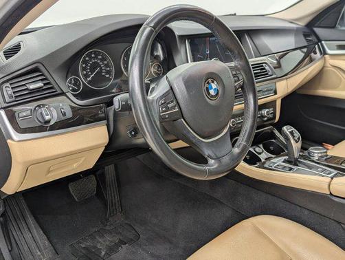 2016 BMW 528 528i