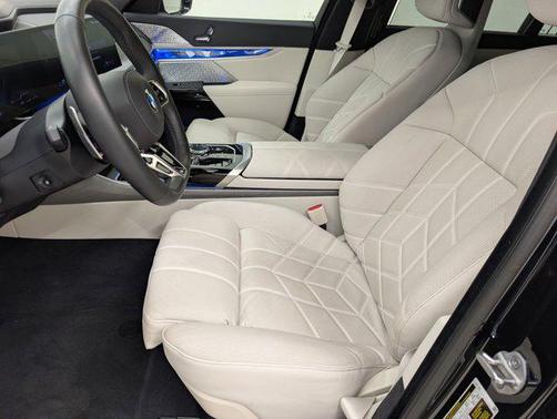 2024 BMW 760 xDrive