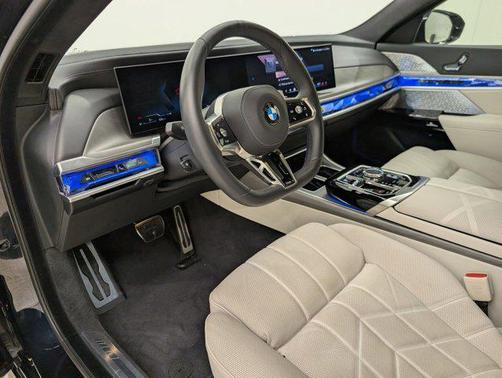 2024 BMW 760 xDrive