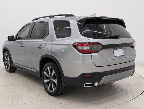 2023 Honda Pilot AWD Elite