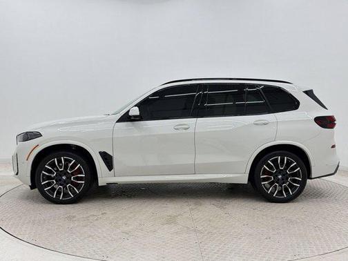 Alpine White 2025 BMW X5 xDrive40i