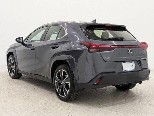 2025 Lexus UX 300h Base