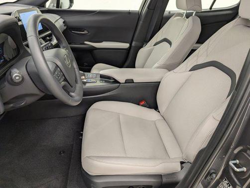 2025 Lexus UX 300h Base