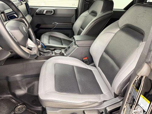 Shadow Black 2024 Ford Bronco Black Diamond