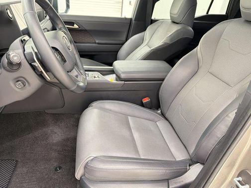 Gold 2024 Lexus GX 550 Luxury