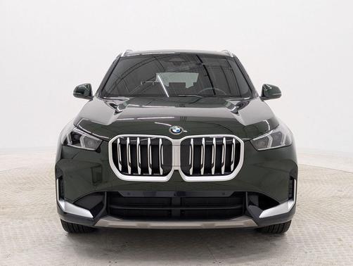 San Remo Green Metallic 2025 BMW X1 xDrive28i