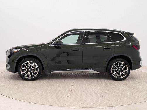 San Remo Green Metallic 2025 BMW X1 xDrive28i