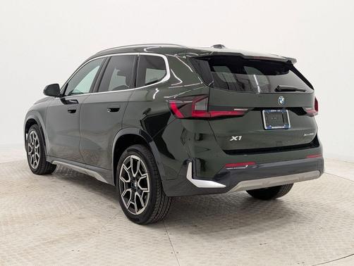 San Remo Green Metallic 2025 BMW X1 xDrive28i