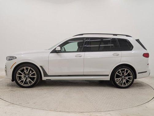 2021 BMW X7 M50i