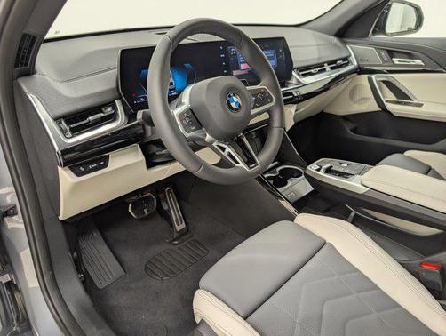Skyscraper Grey Metallic 2026 BMW X2 xDrive28i