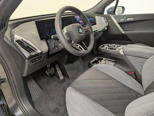 2026 BMW iX xDrive60