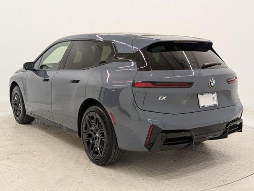 2026 BMW iX xDrive60