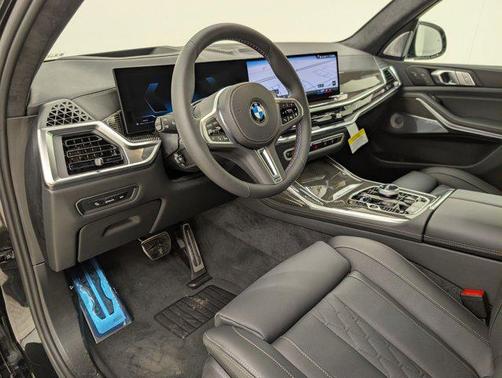 2026 BMW X7 M60i