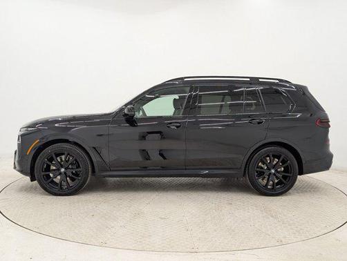 2026 BMW X7 M60i