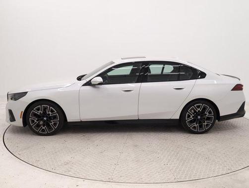 2024 BMW 530 i xDrive