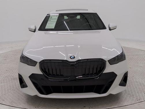 2024 BMW 530 i xDrive