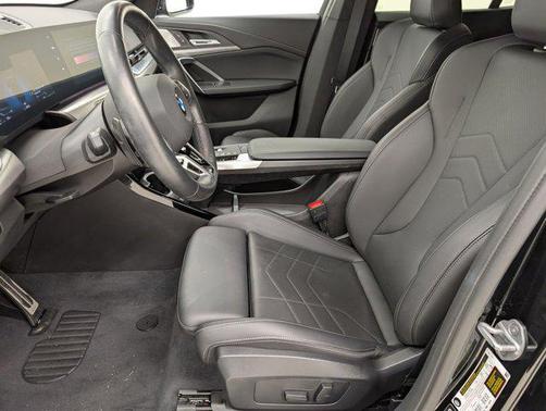 2025 BMW X2 xDrive28i