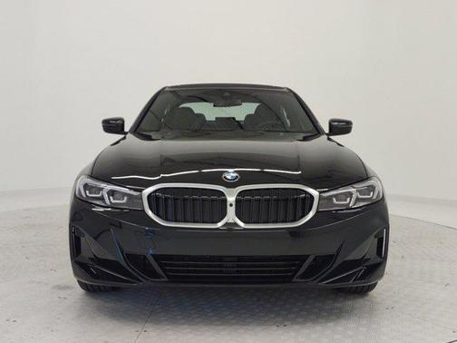 2024 BMW 330 i
