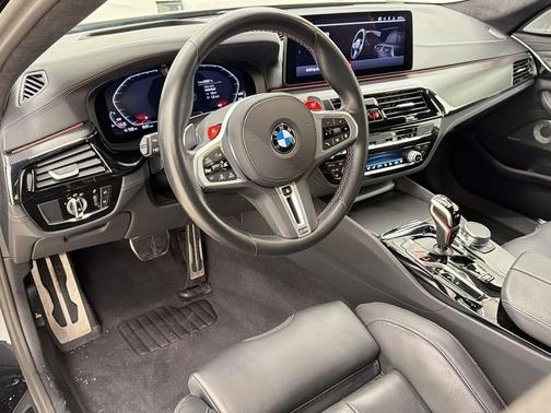 Black Sapphire Metallic 2023 BMW M5 Base