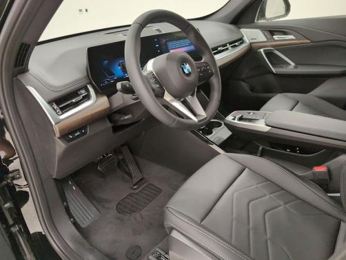 Jet Black 2025 BMW X1 xDrive28i