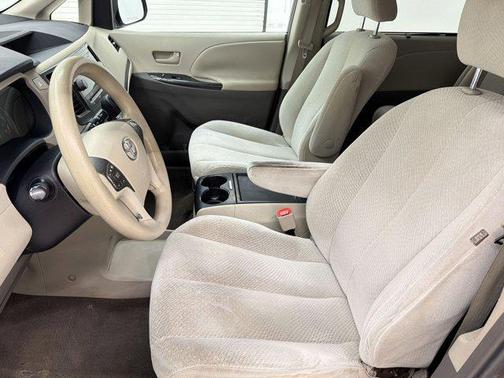 Predawn Gray Mica 2011 Toyota Sienna LE