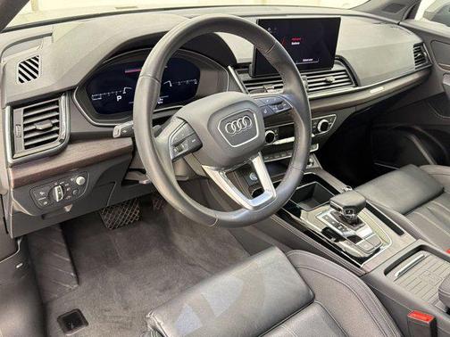 Daytona Gray Pearl Effect 2023 Audi Q5 45 S line Prestige