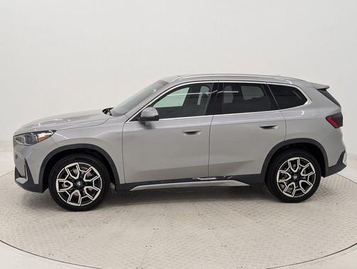 Space Silver Metallic 2026 BMW X1 xDrive28i