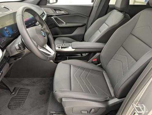 Space Silver Metallic 2026 BMW X1 xDrive28i