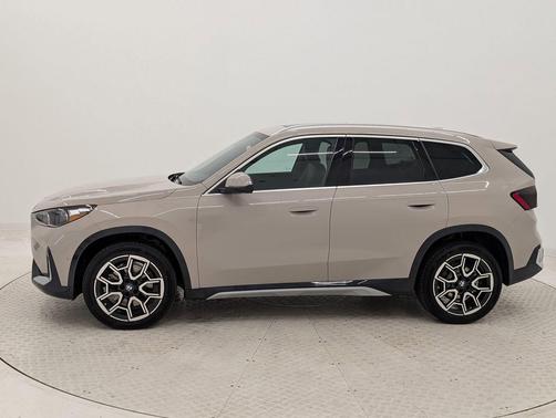 Dune Grey Metallic 2026 BMW X1 xDrive28i