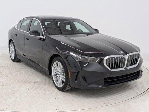 2025 BMW 530 i