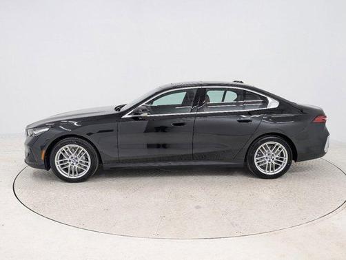 2025 BMW 530 i