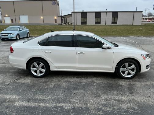 2014 Volkswagen Passat 1.8T S