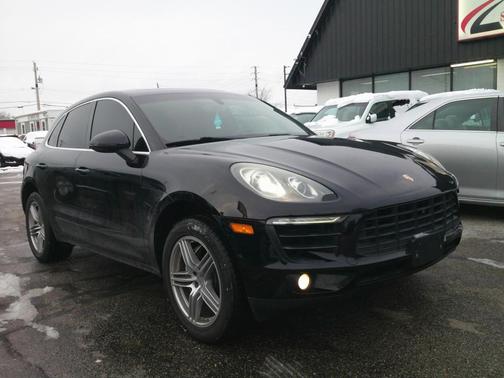 2015 Porsche Macan S